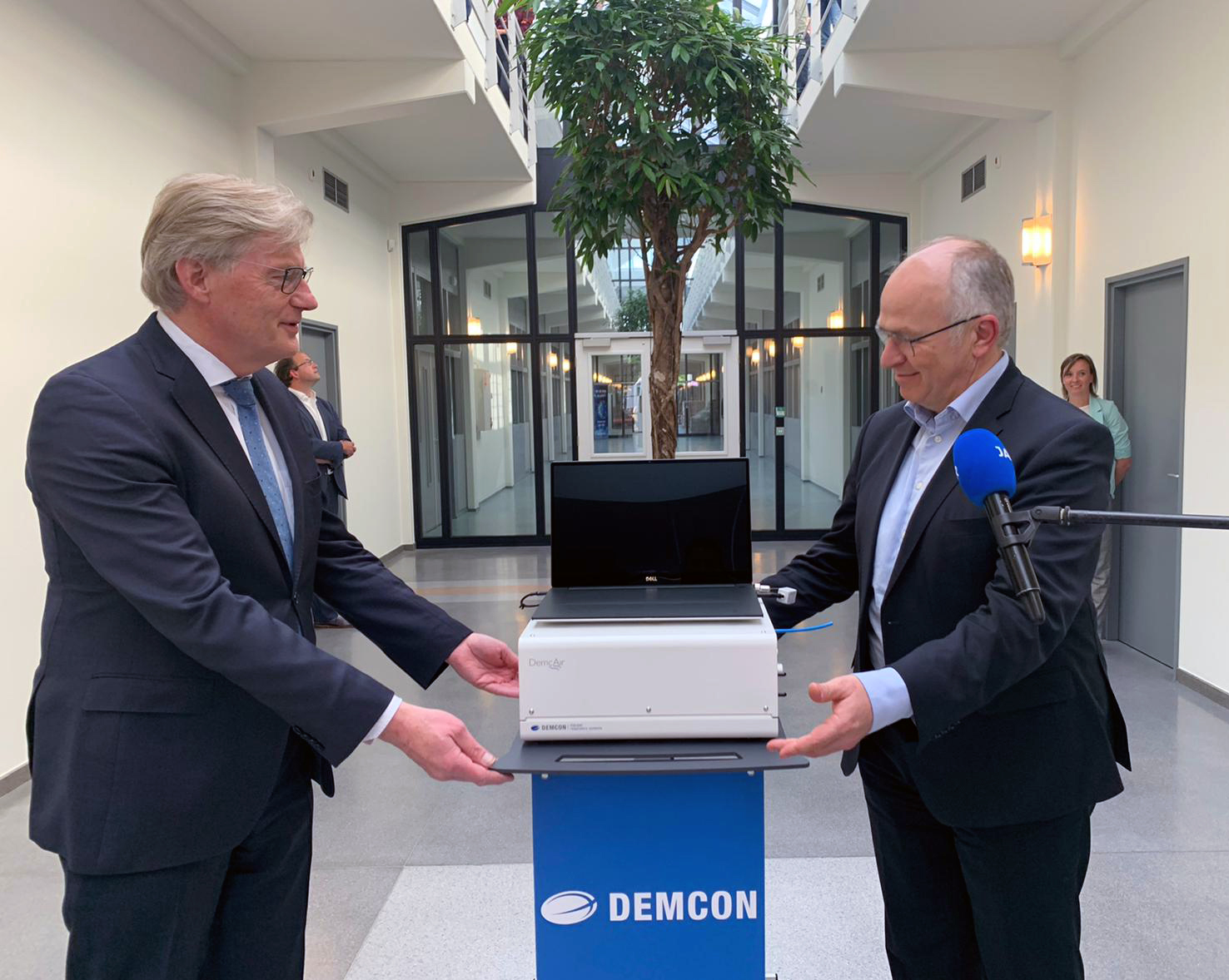 Demcon provides air in corona crisis