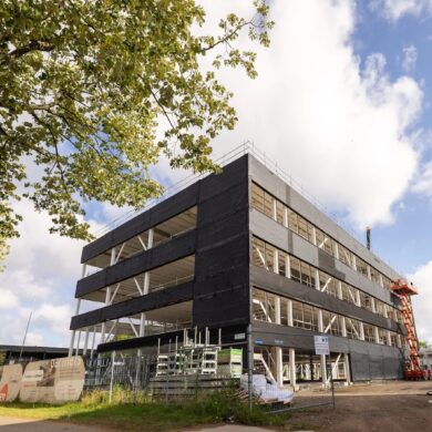 Open days in the circular Techbank building at Kennispark