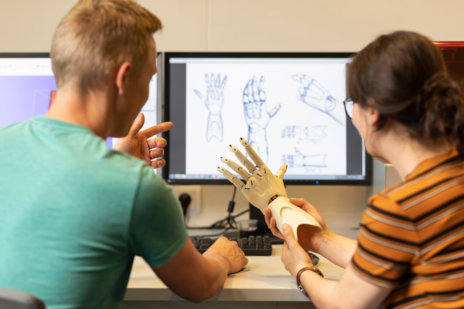 Advanced Manufacturing experts